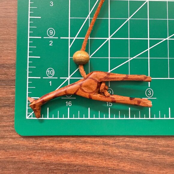 Hand-Carved Wooden Safari Animal Necklace With Leather Cord and Beads 21" Long - Picture 15 of 16